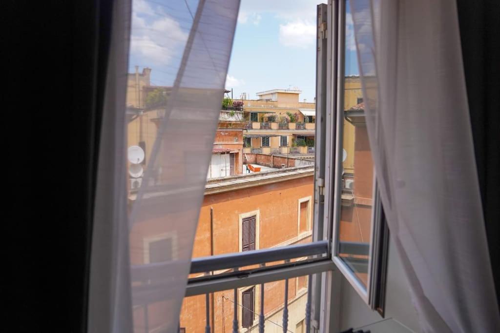 Trasteverina Chic House Rome Bagian luar foto